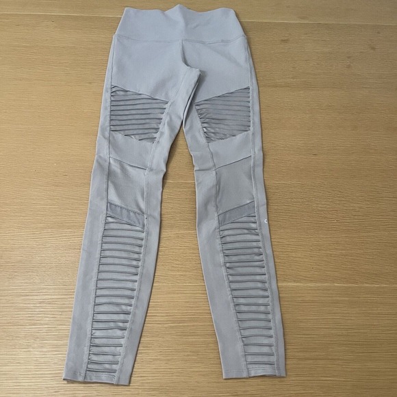 ALO Yoga Pants - Women's ALO Yoga Size S High Rise Moto Leggings Alloy Gray